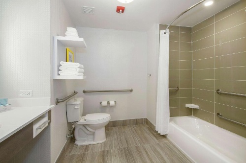 Hampton Inn By Hilton & Suites Raleigh-Durham Airport-Brier Creek image 2